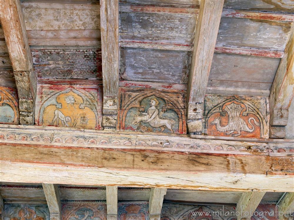 Cavernago (Bergamo) - Dettaglio del soffitto della stanza di Medea nel Castello di Malpaga